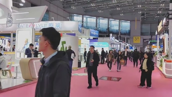 Trade Show Interpreter in China: How to Hire the Right One for Canton Fair, CIIE & Beyond in 2026