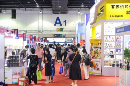 Yiwu Sourcing Interpretation Company: How to Hire the Right Interpreter for Yiwu Market, Yiwu Fair & Supplier Negotiations in 2026